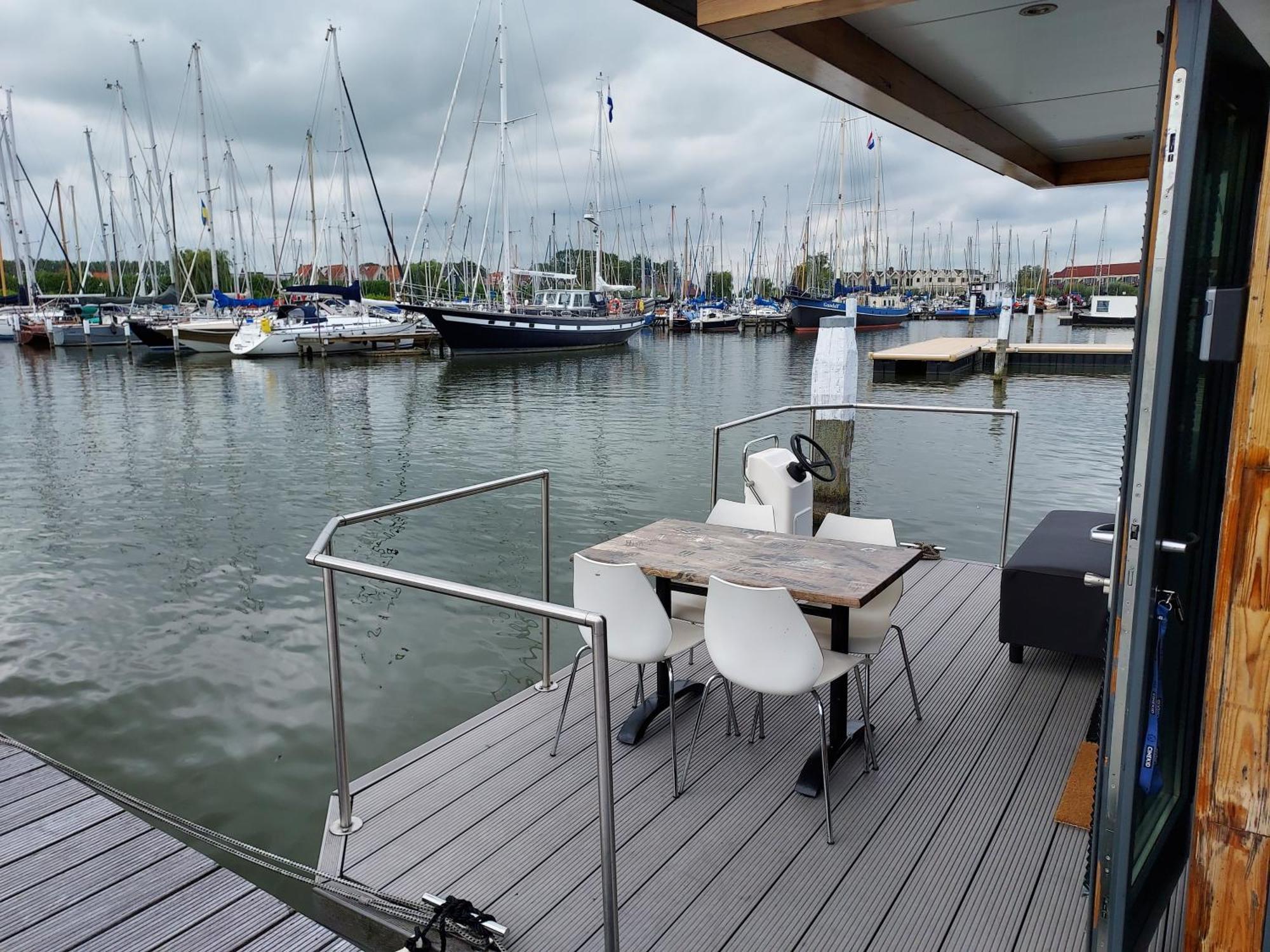 Hotel Houseboat De Amstel Monnickendam Exterior foto